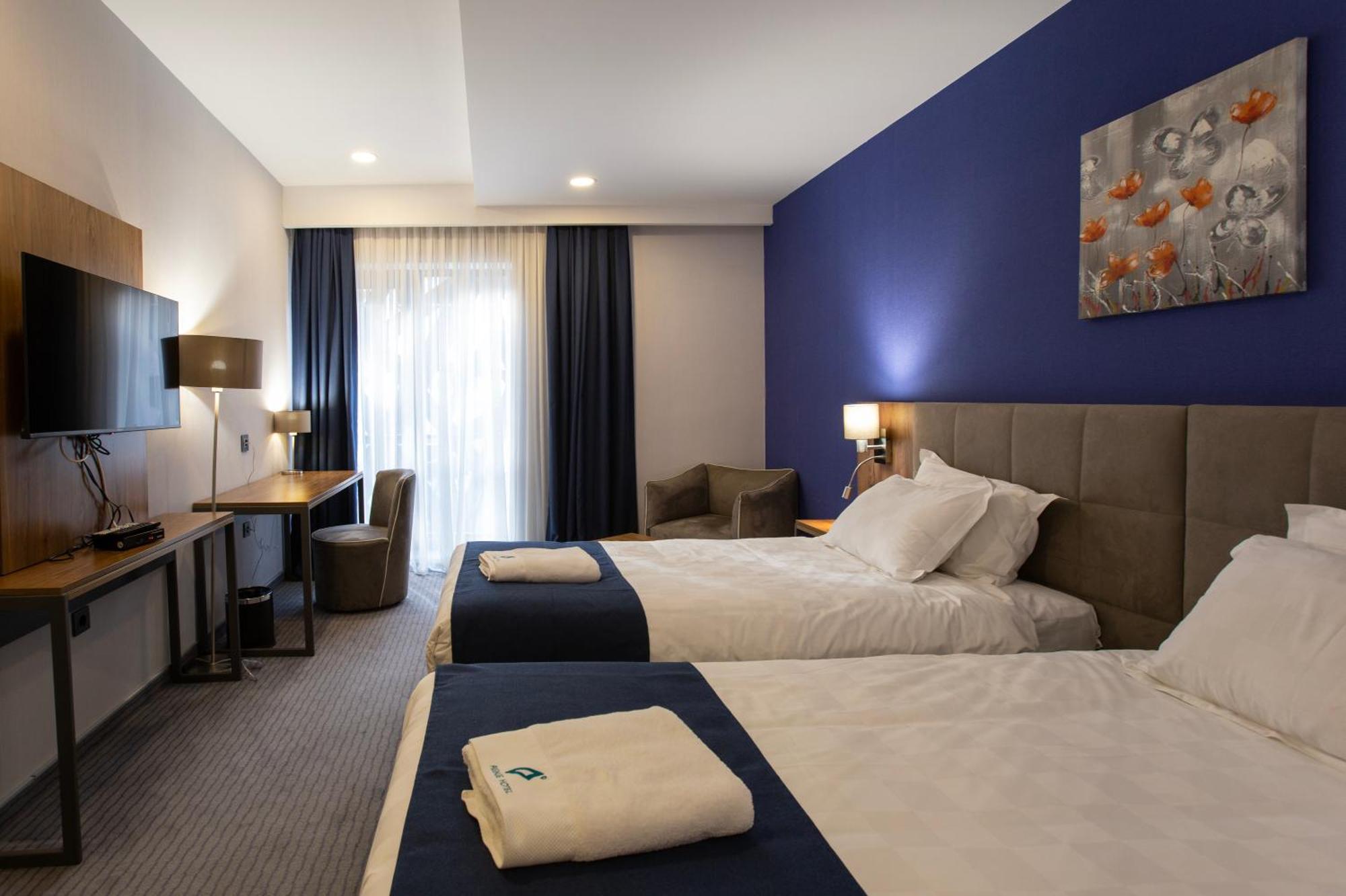 Avenue Hotel Tbilisi Buitenkant foto