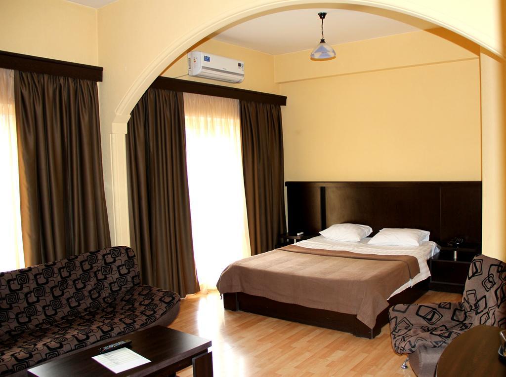 Avenue Hotel Tbilisi Kamer foto
