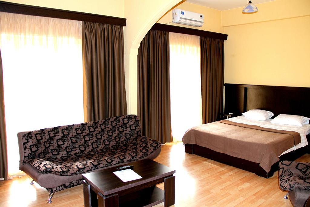 Avenue Hotel Tbilisi Kamer foto