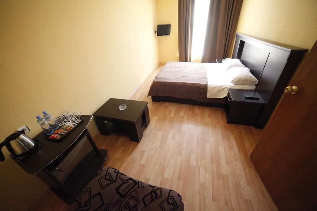 Avenue Hotel Tbilisi Kamer foto