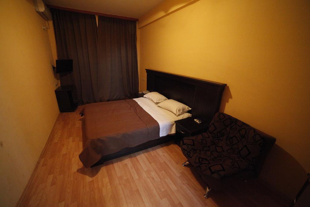 Avenue Hotel Tbilisi Kamer foto