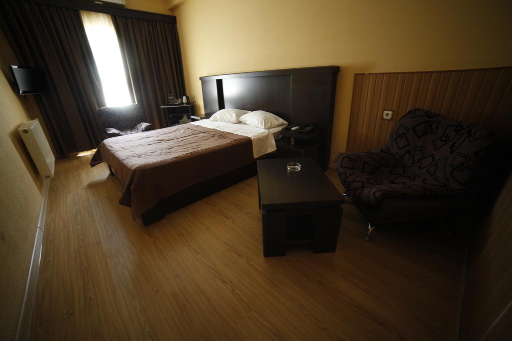 Avenue Hotel Tbilisi Kamer foto