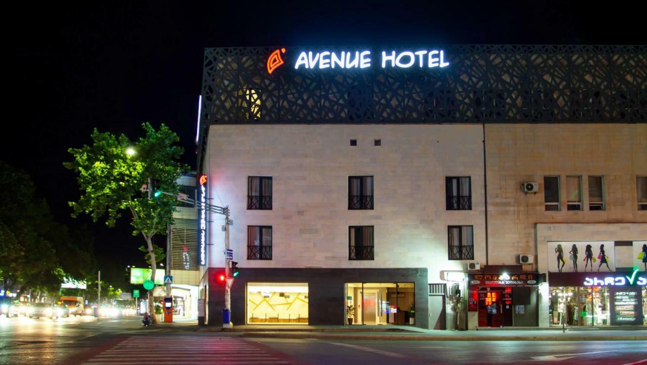 Avenue Hotel Tbilisi Buitenkant foto